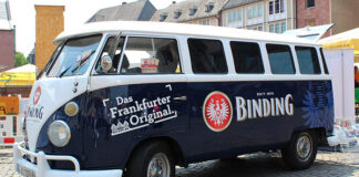 reklama na samochodzie