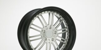 Czym umyć opony w aucie?