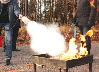 Czy gaśnicę mogą stać na podłodze? Czy gaśnicę mogą stać na podłodze?