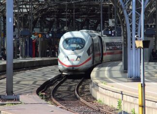 Czym odtłuścić powierzchnię przed lakierowaniem samochodu? Czym odtłuścić powierzchnię przed lakierowaniem samochodu?