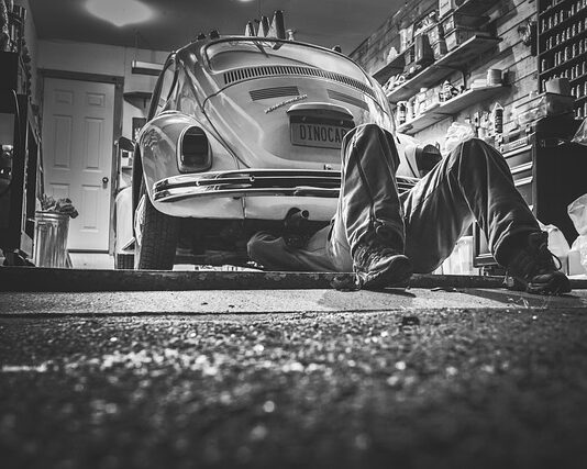 Ile kosztuje naprawa odprysków lakieru? Ile kosztuje naprawa odprysków lakieru?