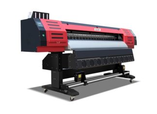 Czy rozpuszczalnikiem można zmyć lakier samochodowy?