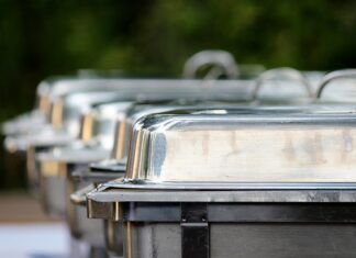 Po czym poznać że przednia szyba jest podgrzewana?