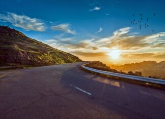 Czy krzywe tarczę bija podczas jazdy?