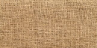 Jak naprawić pęknięcie włókna szklanego?